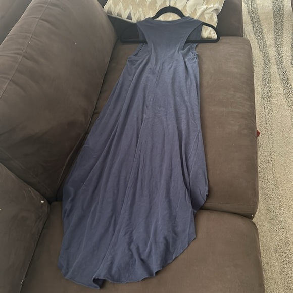 Z Supply, amazing versatile dress, navy, side slits - Picture 6 of 6